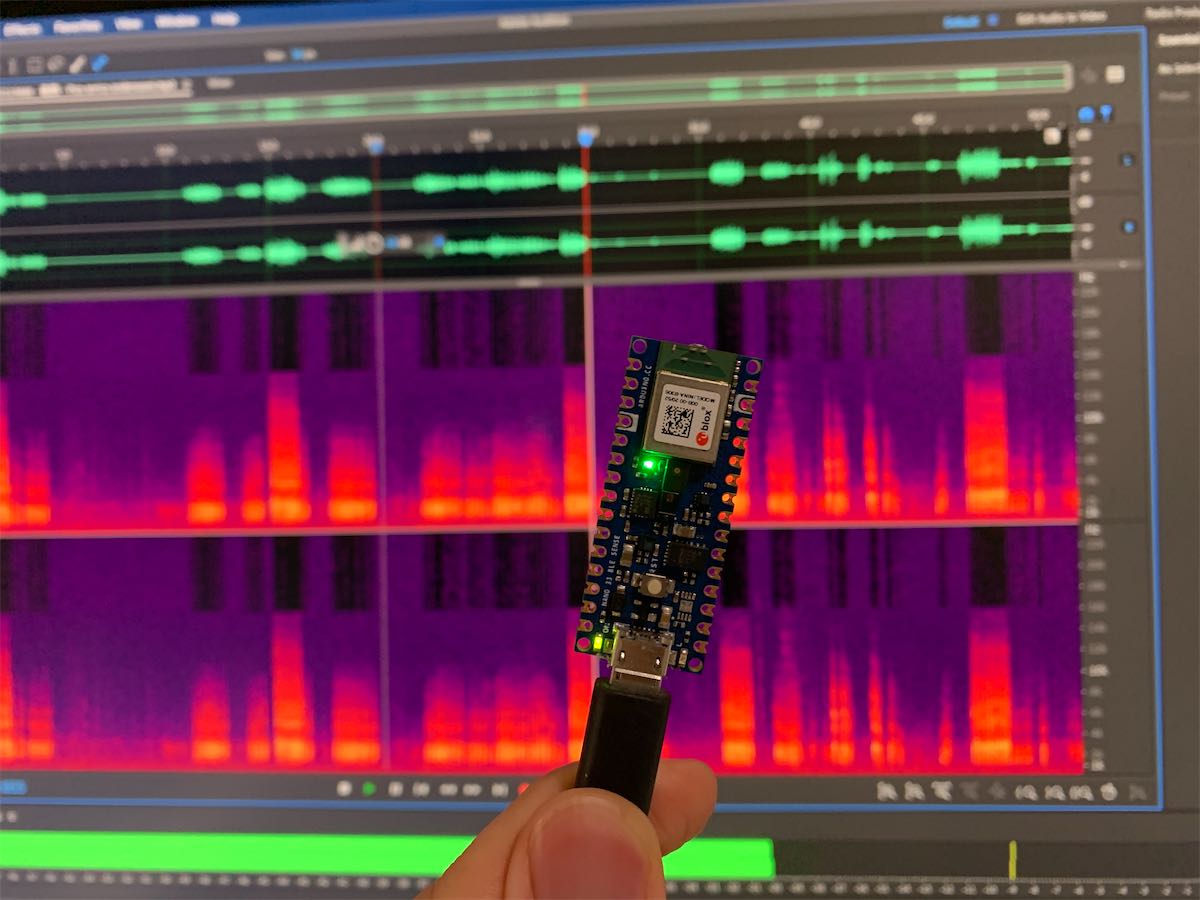 arduino green light on showing the result of the recognition